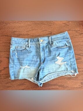 Universal Thread Distressed Denim Shorts Size 12 High Rise Raw Hem Light Wash